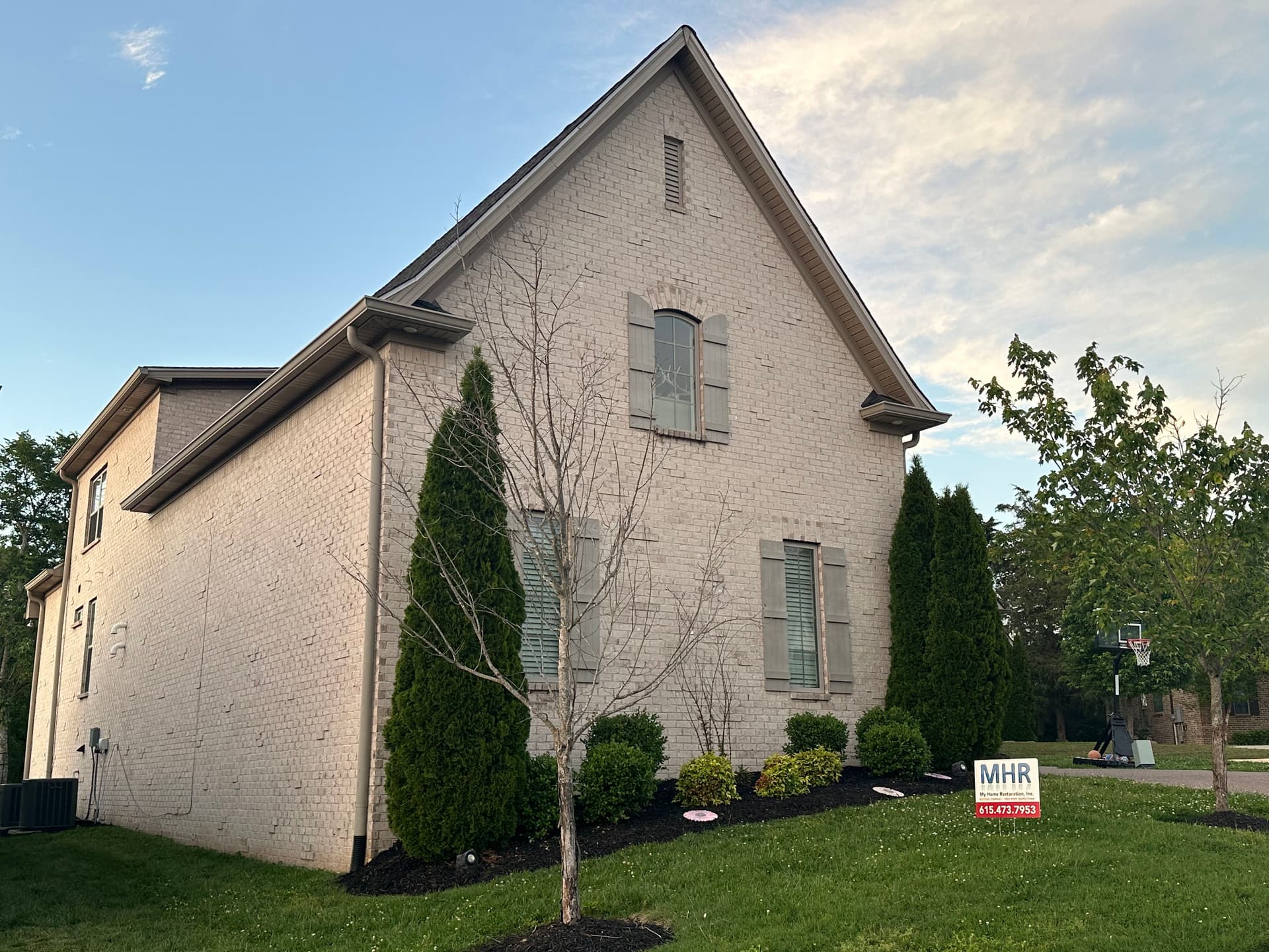 Gallery photos for Owens Corning Duration Shingle Roof Replacement on a Beautiful Brick Home: Image #2